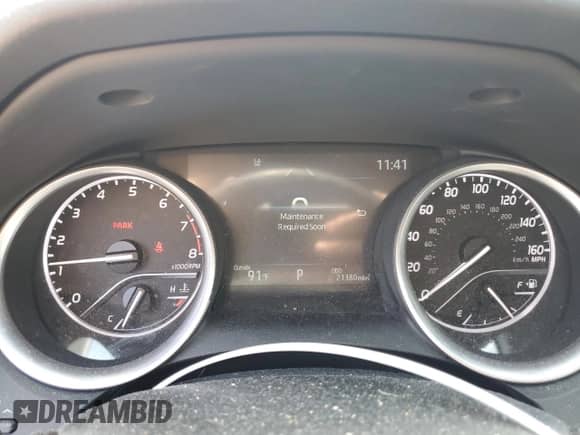 2024 Toyota Camry LE z VIN 4T1C11BK4RU123090, wystawiony jako Copart lot #63304355 z przebiegiem 21 380 mil mil oraz Szkoda całkowita • Salvage title. Historia ofert i sprzedaży dostępna na DreamBid. Obrazek 9.