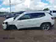 2019 Jeep Compass Limited with VIN 3C4NJDCB0KT747725, listed as a IAAI auction lot 43251726 with 97,576 mi miles and . Bid and sale history available at DreamBid. Image 15.