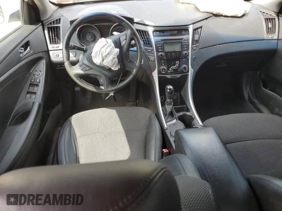 2013 Hyundai Sonata SE с VIN 5NPEC4AC6DH616663, выставлен на аукционе Copart как лот 69855215 с пробегом 207 449 миль миль и Списание • Salvage title. История ставок и продаж доступна на DreamBid. Изображение 8.