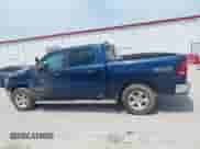 2019 Ram 1500 Big Horn z VIN 1C6SRFFT9KN874699, wystawiony jako IAAI lot #42876373 z przebiegiem 106 077 mil mil oraz . Historia ofert i sprzedaży dostępna na DreamBid. Obrazek 14.