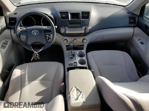 2008 Toyota Highlander с VIN JTEDS41A282054499, выставлен на аукционе Copart как лот 80847875 с пробегом 138 701 миль миль и Списание • Salvage title. История ставок и продаж доступна на DreamBid. Изображение 8.