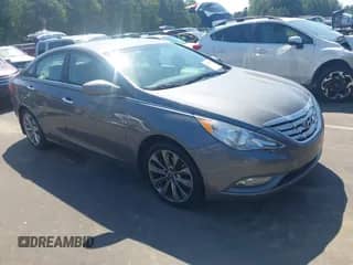 2013 Hyundai Sonata Limited с VIN 5NPEC4AC7DH627106, выставлен на аукционе IAAI как лот 43262933 с пробегом 109 315 миль миль и . История ставок и продаж доступна на DreamBid. Изображение 1.