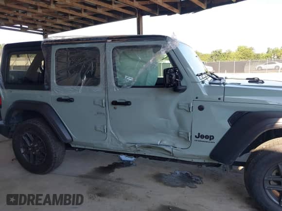 2024 Jeep Wrangler Willys with VIN 1C4PJXDN7RW268872, listed as a IAAI auction lot 43002134 with 22,987 mi miles and . Bid and sale history available at DreamBid. Image 6.