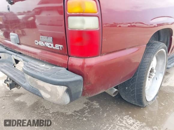 2003 Chevrolet Suburban LS с VIN 1GNEC16ZX3R313315, выставлен на аукционе IAAI как лот 42879009 с пробегом Не указан миль и . История ставок и продаж доступна на DreamBid. Изображение 14.