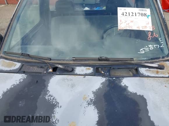 1994 Nissan Frontier with VIN 1N6SD11S0RC314212, listed as a IAAI auction lot 42121708 with 161,292 mi miles and . Bid and sale history available at DreamBid. Image 15.