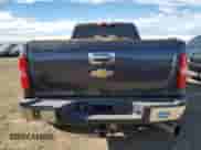 2011 Chevrolet Silverado 3500HD SRW LT z VIN 1GC4K0C88BF229975, wystawiony jako Copart lot #81095814 z przebiegiem 88 656 mil mil oraz Szkoda całkowita • Salvage title. Historia ofert i sprzedaży dostępna na DreamBid. Obrazek 6.