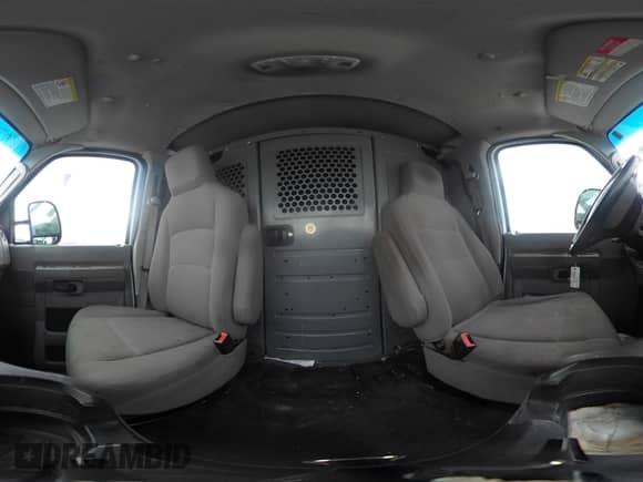 2014 Ford Econoline Cargo Super Duty Commercial z VIN 1FTSE3EL5EDA27709, wystawiony jako IAAI lot #41215241 z przebiegiem 214 536 mil mil oraz . Historia ofert i sprzedaży dostępna na DreamBid. Obrazek 19.