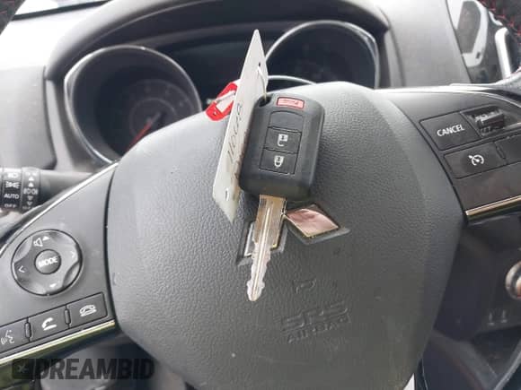 2023 Mitsubishi Outlander ES z VIN JA4ARUAU2PU007726, wystawiony jako IAAI lot #41899004 z przebiegiem 32 019 mil mil oraz . Historia ofert i sprzedaży dostępna na DreamBid. Obrazek 11.