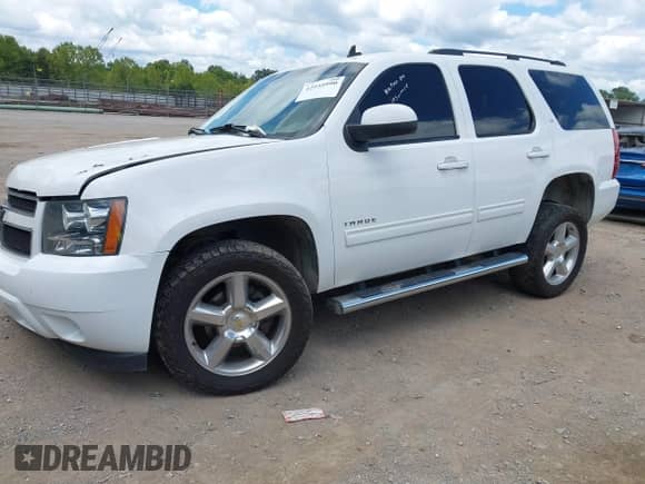 2013 Chevrolet Tahoe LT с VIN 1GNSKBE05DR354421, выставлен на аукционе IAAI как лот 42935990 с пробегом 145 514 миль миль и . История ставок и продаж доступна на DreamBid. Изображение 17.