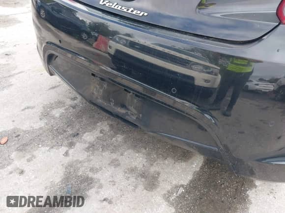 2012 Hyundai Veloster w/Gray Int z VIN KMHTC6AD6CU049429, wystawiony jako IAAI lot #43410430 z przebiegiem 153 050 mil mil oraz . Historia ofert i sprzedaży dostępna na DreamBid. Obrazek 14.