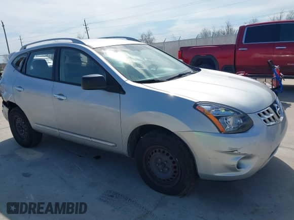 2015 Nissan Rogue S z VIN JN8AS5MT4FW671911, wystawiony jako IAAI lot #41699517 z przebiegiem 139 546 mil mil oraz . Historia ofert i sprzedaży dostępna na DreamBid. Obrazek 1.