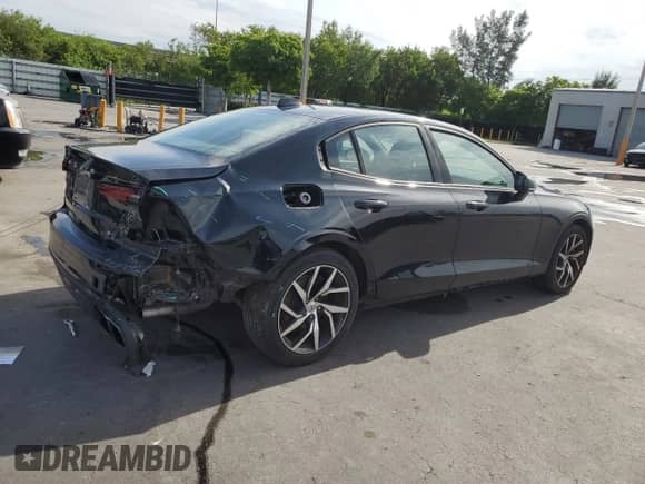 2019 Volvo S60 Momentum with VIN 7JR102FK2KG011103, listed as a Copart auction lot 64738005 with 42,783 mi miles and Salvage title. Bid and sale history available at DreamBid. Image 3.