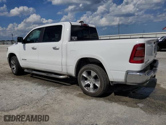 2020 Ram 1500 Laramie z VIN 1C6SRFJM6LN249842, wystawiony jako Copart lot #66712705 z przebiegiem 180 577 mil mil oraz Szkoda całkowita • Salvage title. Historia ofert i sprzedaży dostępna na DreamBid. Obrazek 2.