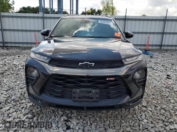 2021 Chevrolet TrailBlazer RS with VIN KL79MUSL9MB109946, listed as a Copart auction lot 68692025 with Not provided miles and Salvage title. Bid and sale history available at DreamBid. Image 5.