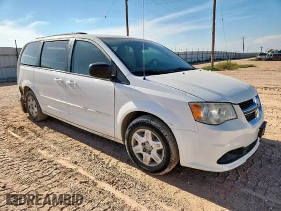 2011 Dodge Grand Caravan Express with VIN 2D4RN4DG8BR700514, listed as a Copart auction lot 72104035 with 94,946 mi miles and Clean title. Bid and sale history available at DreamBid. Image 4.