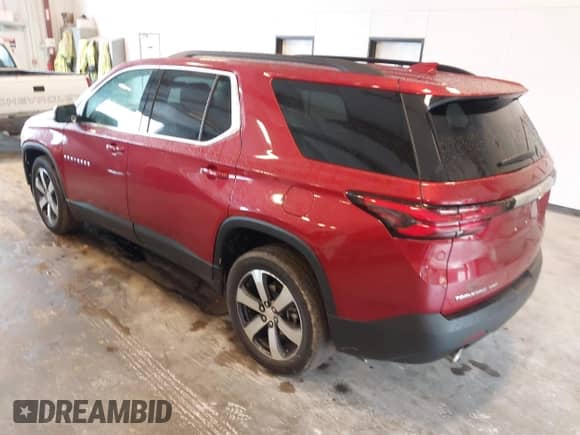 2023 Chevrolet Traverse LT z VIN 1GNEVHKW9PJ328312, wystawiony jako IAAI lot #43022557 z przebiegiem 21 740 mil mil oraz . Historia ofert i sprzedaży dostępna na DreamBid. Obrazek 3.