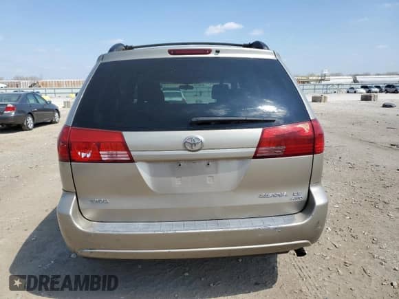 2005 Toyota Sienna LE with VIN 5TDBA23C75S035923, listed as a Copart auction lot 47545705 with 189,615 mi miles and Salvage title. Bid and sale history available at DreamBid. Image 6.