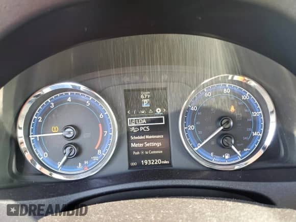 2019 Toyota Corolla SE с VIN 2T1BURHE5KC162104, выставлен на аукционе Copart как лот 81688935 с пробегом 193 220 миль миль и Списание • Salvage title. История ставок и продаж доступна на DreamBid. Изображение 9.
