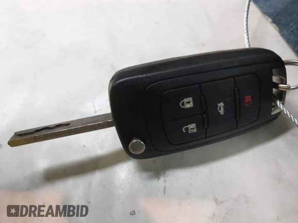 2015 Chevrolet Malibu LS z VIN 1G11B5SL8FF299741, wystawiony jako IAAI lot #43359561 z przebiegiem 118 696 mil mil oraz . Historia ofert i sprzedaży dostępna na DreamBid. Obrazek 11.