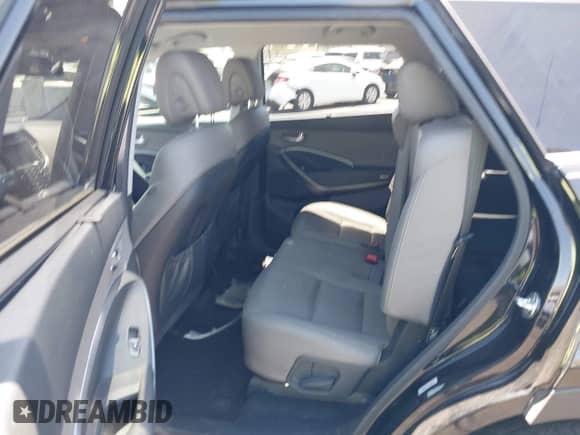 2019 Hyundai Santa Fe SE с VIN KM8SN4HF4KU305549, выставлен на аукционе IAAI как лот 42865615 с пробегом 56 273 миль миль и . История ставок и продаж доступна на DreamBid. Изображение 8.