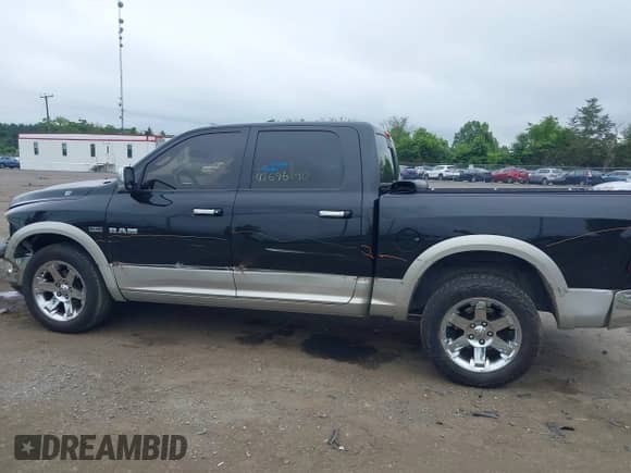 2010 Dodge 1500 SLT with VIN 1D7RB1CTXAS162758, listed as a IAAI auction lot 42595290 with 173,286 mi miles and . Bid and sale history available at DreamBid. Image 14.