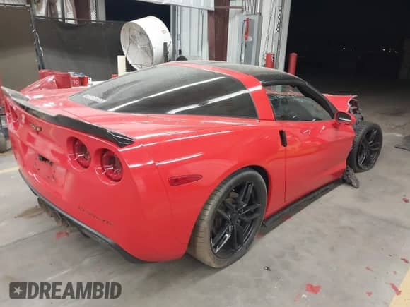 2012 Chevrolet Corvette 1LT с VIN 1G1YE2DW1C5101501, выставлен на аукционе IAAI как лот 41945109 с пробегом Не указан миль и . История ставок и продаж доступна на DreamBid. Изображение 4.