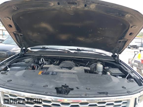 2019 Chevrolet Tahoe LS with VIN 1GNSKAKC0KR359757, listed as a IAAI auction lot 42696398 with Not provided miles and . Bid and sale history available at DreamBid. Image 10.