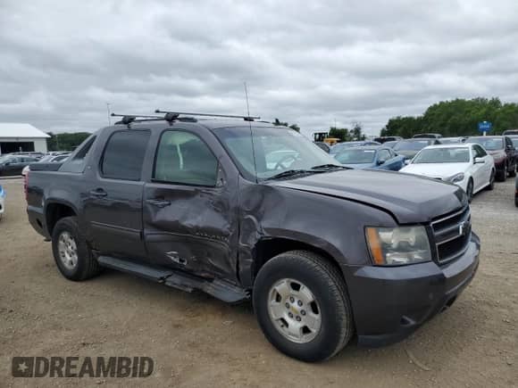 2010 Chevrolet Avalanche LT z VIN 3GNVKFE04AG108993, wystawiony jako Copart lot #65232155 z przebiegiem 204 479 mil mil oraz Szkoda całkowita • Salvage title. Historia ofert i sprzedaży dostępna na DreamBid. Obrazek 4.