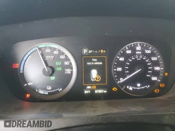 2017 Hyundai Sonata Limited with VIN KMHE54L2XHA045105, listed as a Copart auction lot 61152035 with 87,367 mi miles and Salvage title. Bid and sale history available at DreamBid. Image 9.