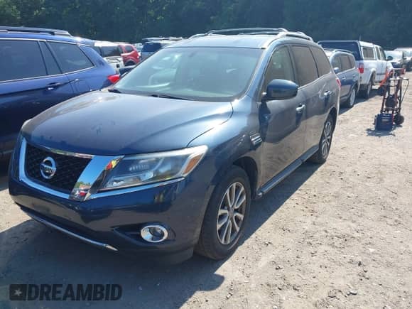 2016 Nissan Pathfinder Platinum with VIN 5N1AR2MM5GC602884, listed as a IAAI auction lot 42858173 with 170,888 mi miles and . Bid and sale history available at DreamBid. Image 2.