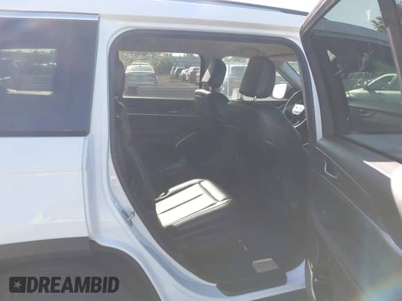 2022 Jeep Grand Cherokee Limited с VIN 1C4RJJBG7N8630529, выставлен на аукционе IAAI как лот 43205477 с пробегом 34 339 миль миль и . История ставок и продаж доступна на DreamBid. Изображение 8.