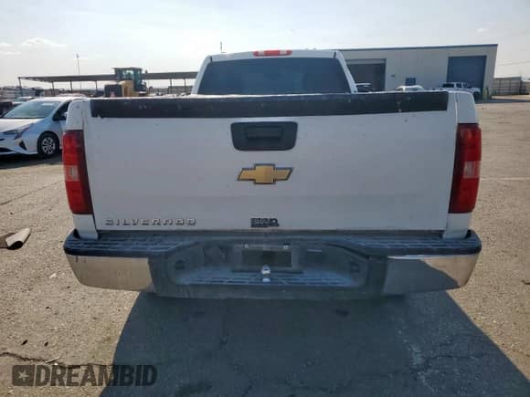 2007 Chevrolet Silverado 1500 Work Truck with VIN 1GCEC14X77Z622918, listed as a Copart auction lot 70034695 with 294,552 mi miles and Salvage title. Bid and sale history available at DreamBid. Image 6.