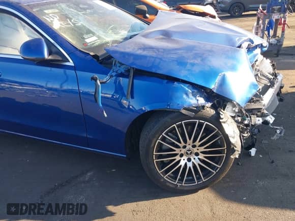 2024 Mercedes-Benz C 300 z VIN W1KAF4GB1RR185434, wystawiony jako IAAI lot #42652202 z przebiegiem 19 119 mil mil oraz . Historia ofert i sprzedaży dostępna na DreamBid. Obrazek 12.
