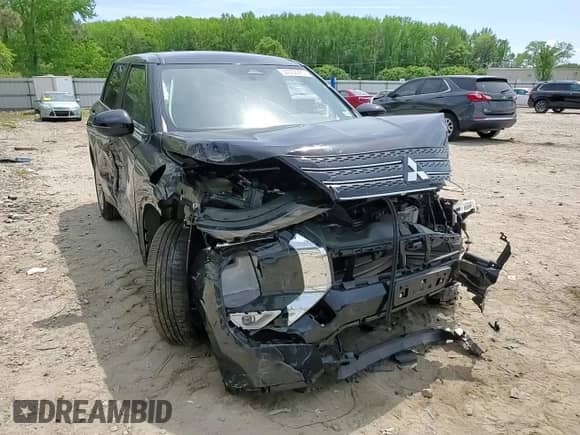 2024 Mitsubishi Outlander ES with VIN JA4J3UA84RZ083796, listed as a Copart auction lot 54502975 with 18,624 mi miles and Salvage title. Bid and sale history available at DreamBid. Image 14.