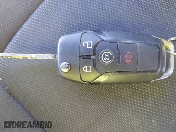 2019 Ford F-150 XL z VIN 1FTEW1CP0KFC78352, wystawiony jako IAAI lot #43468514 z przebiegiem 58 275 mil mil oraz . Historia ofert i sprzedaży dostępna na DreamBid. Obrazek 11.