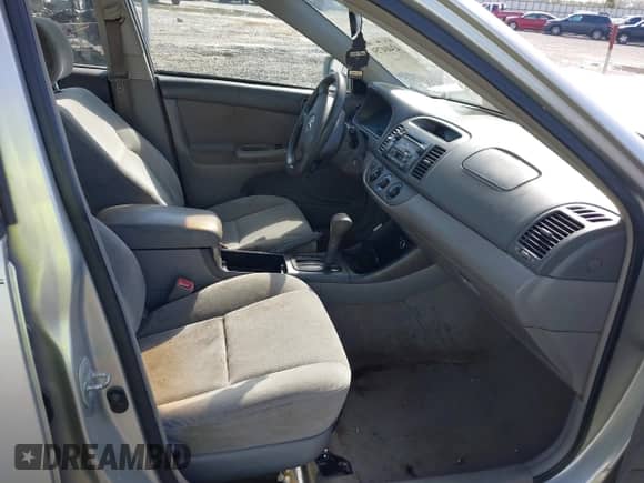 2004 Toyota Camry LE with VIN 4T1BE32KX4U918309, listed as a IAAI auction lot 43404751 with 365,218 mi miles and . Bid and sale history available at DreamBid. Image 5.