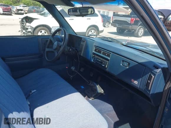 1993 Chevrolet S-10 X96 с VIN 1GCCS14R5P8152342, выставлен на аукционе IAAI как лот 42064276 с пробегом 197 825 миль миль и . История ставок и продаж доступна на DreamBid. Изображение 5.