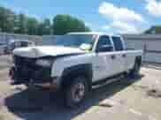2005 Chevrolet Silverado 2500HD LS с VIN 1GCHC23U35F949373, выставлен на аукционе IAAI как лот 42289580 с пробегом 162 828 миль миль и . История ставок и продаж доступна на DreamBid. Изображение 17.
