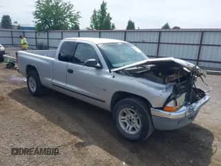 2001 Dodge Dakota with VIN 1B7GL22X41S271287, listed as a IAAI auction lot 42608725 with 55,281 mi miles and . Bid and sale history available at DreamBid. Image 1.