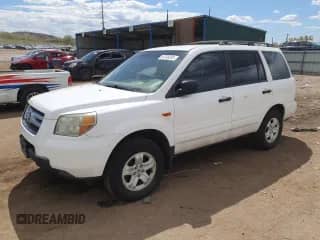 2006 Honda Pilot LX с VIN 2HKYF18106H524538, выставлен на аукционе Copart как лот 54786285 с пробегом 222 927 миль миль и Чистый • Clean title. История ставок и продаж доступна на DreamBid. Изображение 1.
