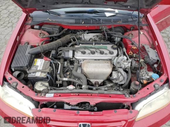 2001 Honda Accord EX z VIN 1HGCG32761A009240, wystawiony jako Copart lot #55174725 z przebiegiem 171 817 mil mil oraz Czysty tytuł • Clean title. Historia ofert i sprzedaży dostępna na DreamBid. Obrazek 11.