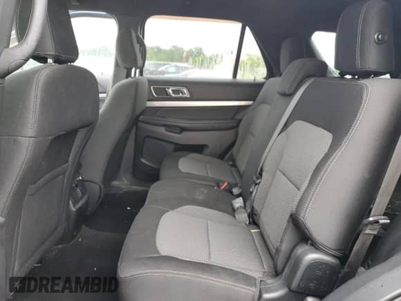 2018 Ford Explorer XLT z VIN 1FM5K7DH1JGC47217, wystawiony jako Copart lot #68402695 z przebiegiem 120 637 mil mil oraz Szkoda całkowita • Salvage title. Historia ofert i sprzedaży dostępna na DreamBid. Obrazek 11.