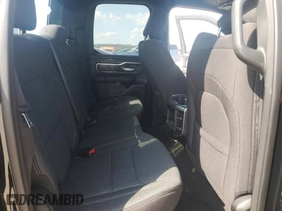 2023 Ram 1500 Big Horn z VIN 1C6RREBT6PN545366, wystawiony jako Copart lot #71802624 z przebiegiem Nie podano mil oraz Szkoda całkowita • Salvage title. Historia ofert i sprzedaży dostępna na DreamBid. Obrazek 10.