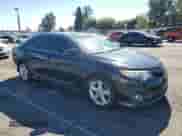 2013 Toyota Camry L z VIN 4T1BF1FK7DU643011, wystawiony jako Copart lot #82600145 z przebiegiem 218 016 mil mil oraz Szkoda całkowita • Salvage title. Historia ofert i sprzedaży dostępna na DreamBid. Obrazek 4.