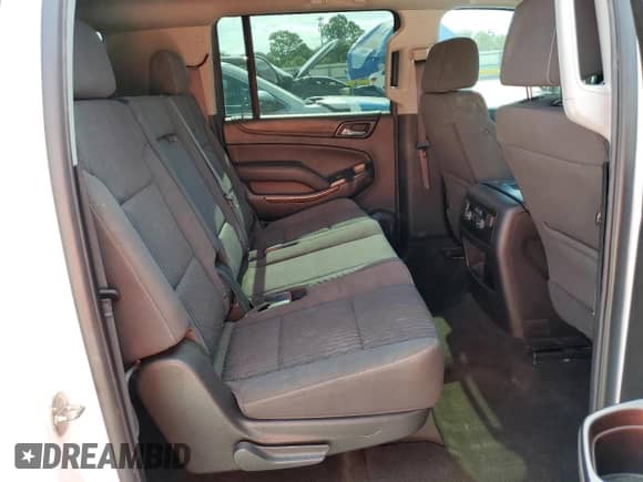 2017 Chevrolet Suburban LS с VIN 1GNSCGKC9HR237200, выставлен на аукционе Copart как лот 67324515 с пробегом 83 600 миль миль и На запчасти • Non repairable. История ставок и продаж доступна на DreamBid. Изображение 11.