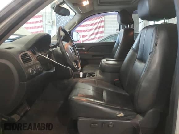 2013 GMC Sierra 1500 SLT с VIN 3GTP2WE79DG156685, выставлен на аукционе Copart как лот 55599185 с пробегом 220 968 миль миль и Списание • Salvage title. История ставок и продаж доступна на DreamBid. Изображение 7.