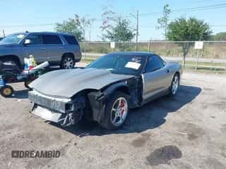 1999 Chevrolet Corvette z VIN 1G1YY22G2X5104044, wystawiony jako IAAI lot #43456198 z przebiegiem 119 632 mil mil oraz . Historia ofert i sprzedaży dostępna na DreamBid. Obrazek 2.