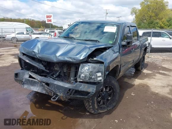 2007 Chevrolet Silverado 1500 Work Truck with VIN 2GCEK13C871577160, listed as a IAAI auction lot 42189074 with 140,269 mi miles and . Bid and sale history available at DreamBid. Image 6.