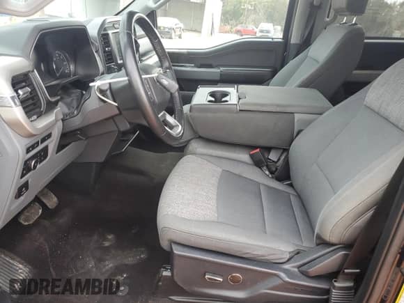 2021 Ford F-150 XL с VIN 1FTFW1CD1MFA45044, выставлен на аукционе Copart как лот 48397905 с пробегом 68 405 миль миль и Списание • Salvage title. История ставок и продаж доступна на DreamBid. Изображение 7.