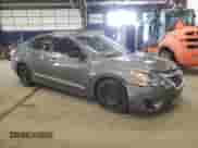 2015 Nissan Altima S z VIN 1N4AL3AP4FN881070, wystawiony jako Copart lot #45362605 z przebiegiem 230 001 mil mil oraz Czysty tytuł • Clean title. Historia ofert i sprzedaży dostępna na DreamBid. Obrazek 4.